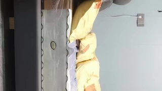 骚气少妇夜晚路边等待大表哥接上去酒店啪啪 洗完澡口交上位骑乘无套大力猛操 很是诱惑喜欢不要错过