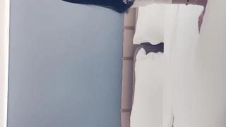 #漂亮妹妹 皮肤白皙，身材苗条和男友啪啪