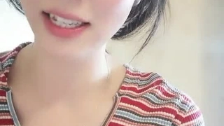性感美乳网红美女小钉和炮友啪啪