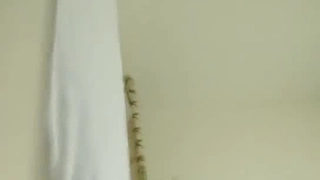 XKG005 把保潔的女兒按在沙發上強姦