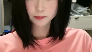 00后超嫩萌妹子 腿上纹身翘起屁股揉穴 深喉口交骑乘主动套弄 扛起双腿抽插猛操