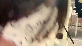 无辜的大学女孩Opal在被抓到偷窃后,从后面被警卫粗暴地操。