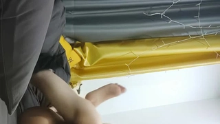 美女与男友日常啪啪私拍流出，被操得两颗奶子晃啊晃～